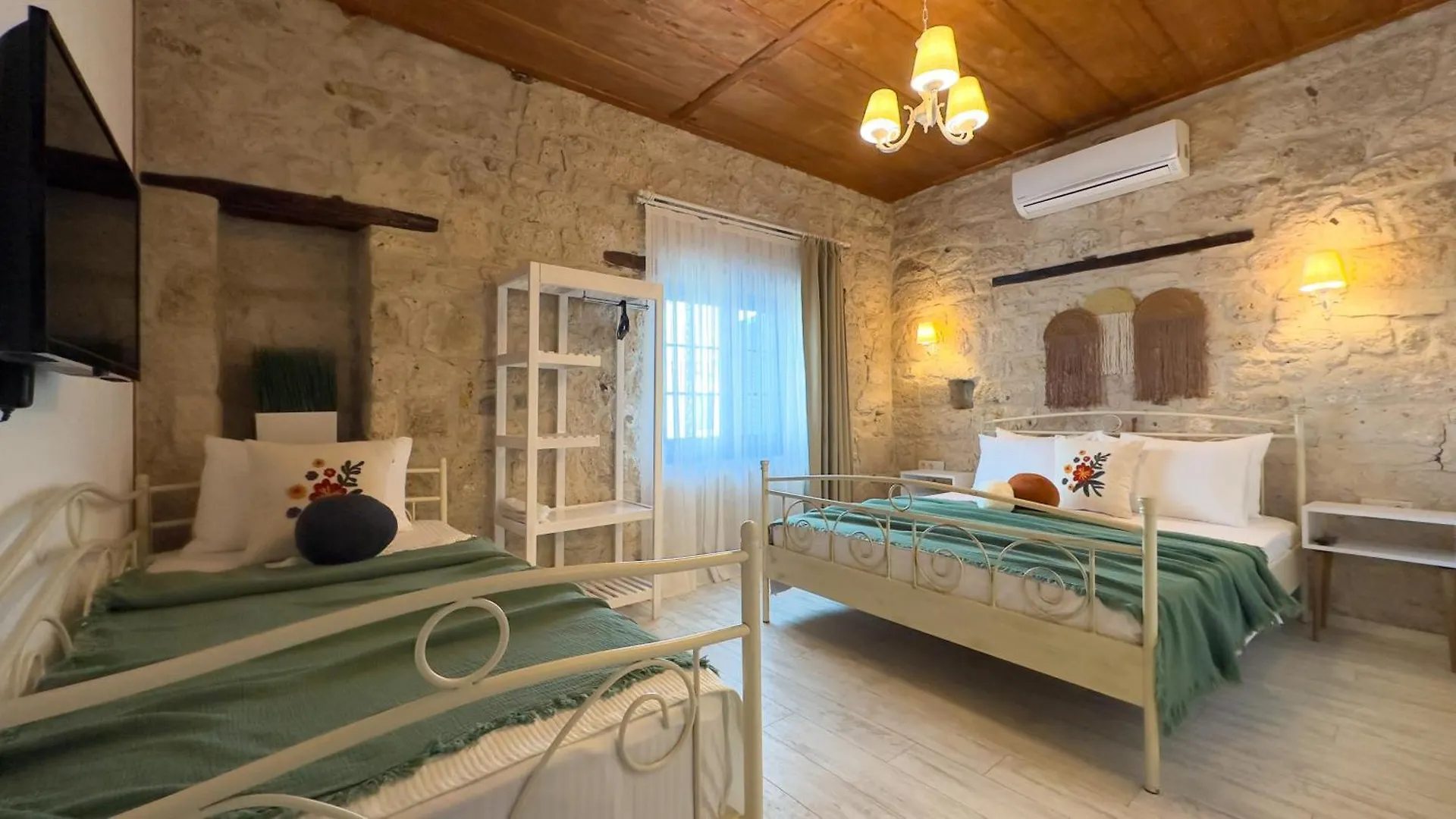 Mythos Otel Alacati Çeşme 0*,